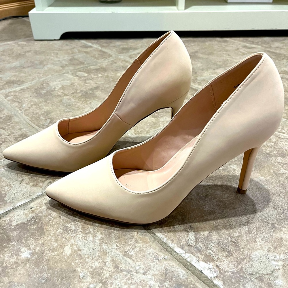Nude Pointed-Toe Heels